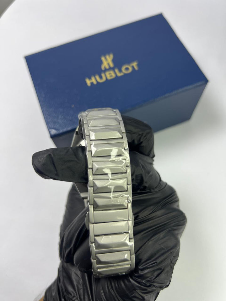 Hublot Diamond Cut | Master Watch | White