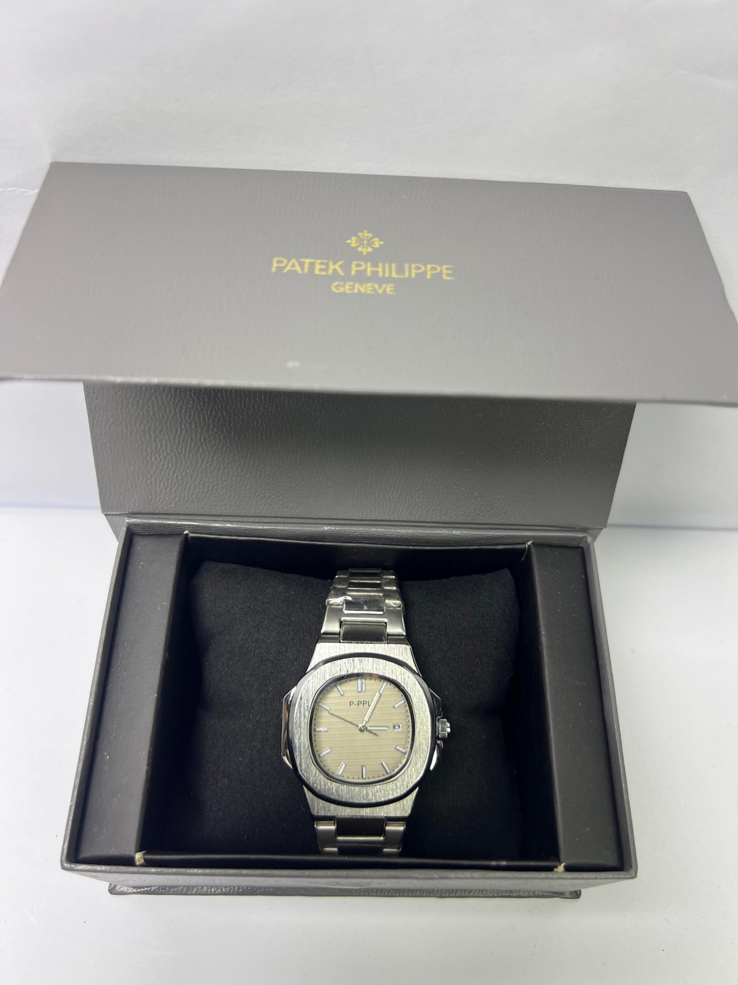 Patek Philippe | 40mm | C-571 | Cream